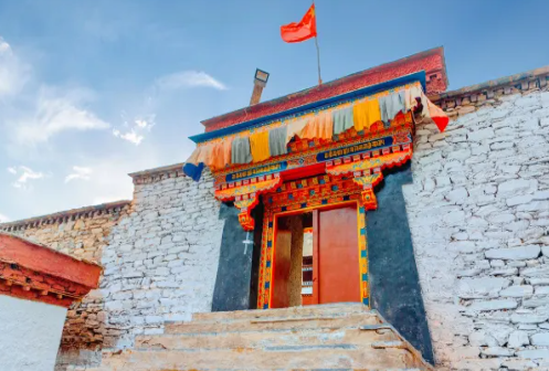 Day 6: Everest Base Camp – Zhangmu(250km, about 6 hours’ driving) photo